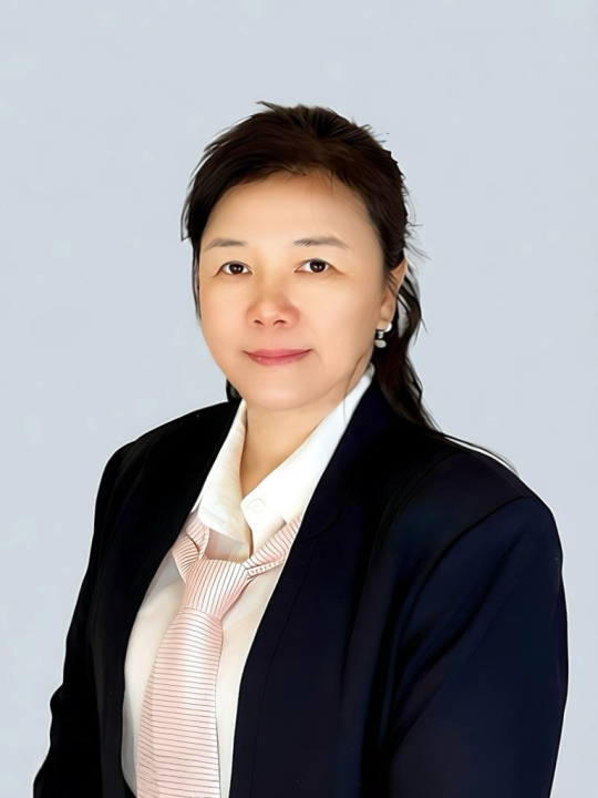 smiling volunteer portrait